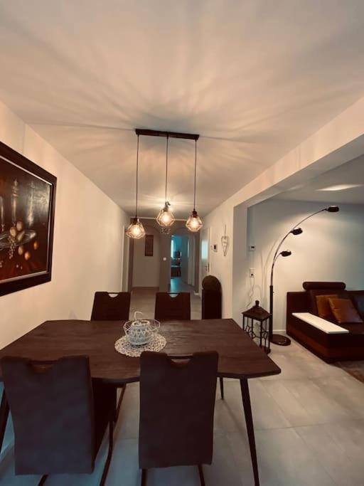 Apartment Grosszuegige Auch Als Monteur Nutzbar, In Stolberg - Vicht *